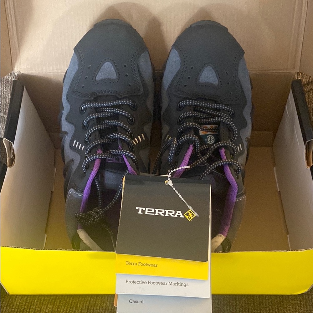 Terra Black and Yellow Casual Sneakers
